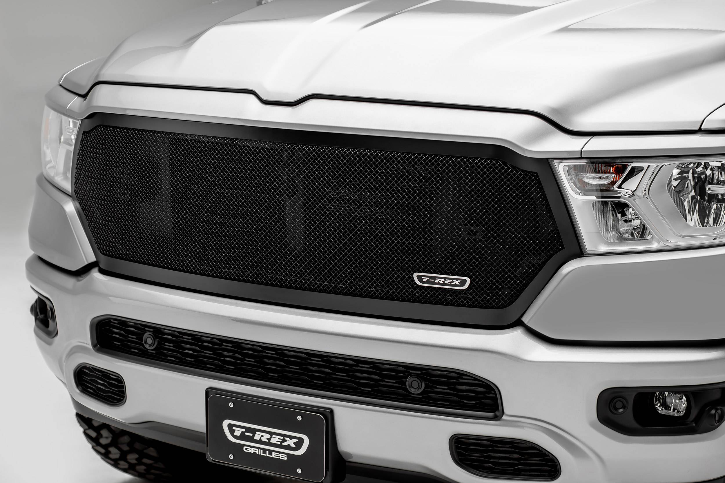 Dodge Ram 1500 Grill