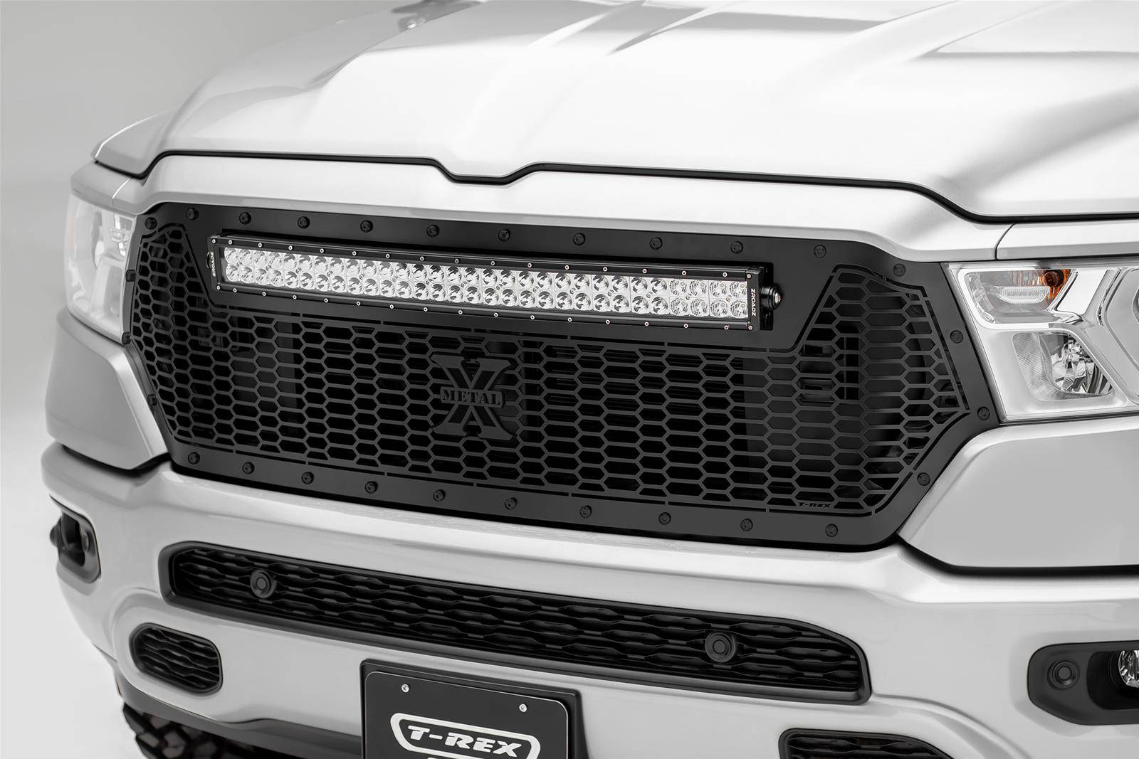 T-REX Grilles - 2019--2021 Ram 1500 Laramie, Lone Star, Big Horn, Tradesman Stealth Laser Torch Grille, Black, 1 Pc, Replacement, Black Studs, Incl. (1) 30" LED - PN #7314651-BR